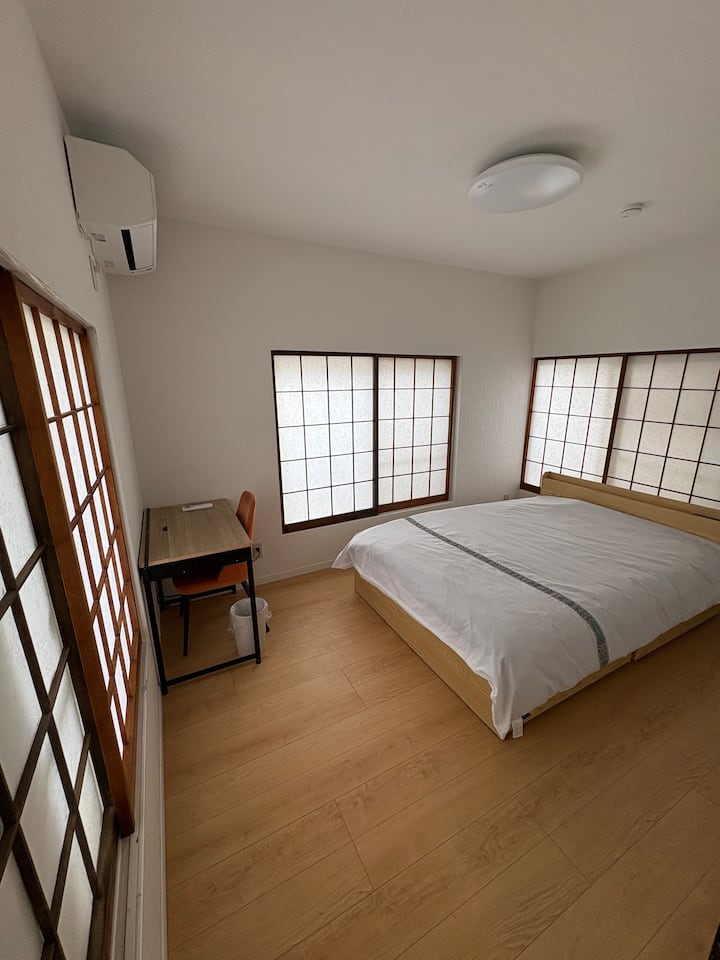 一整栋日式别墅，可容纳8人居住，具体东京迪斯尼开车10分钟，东京站羽田成田机场直达 - 浦安市