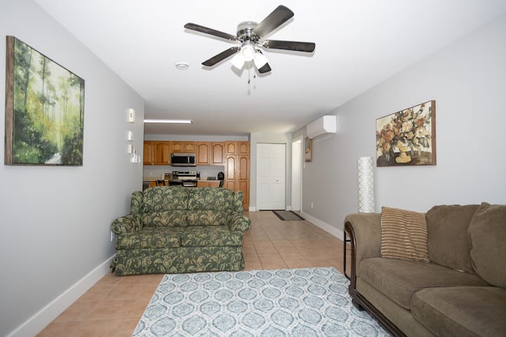 Spacious Ground-floor Unit | Easy Access To Hwy - Truro