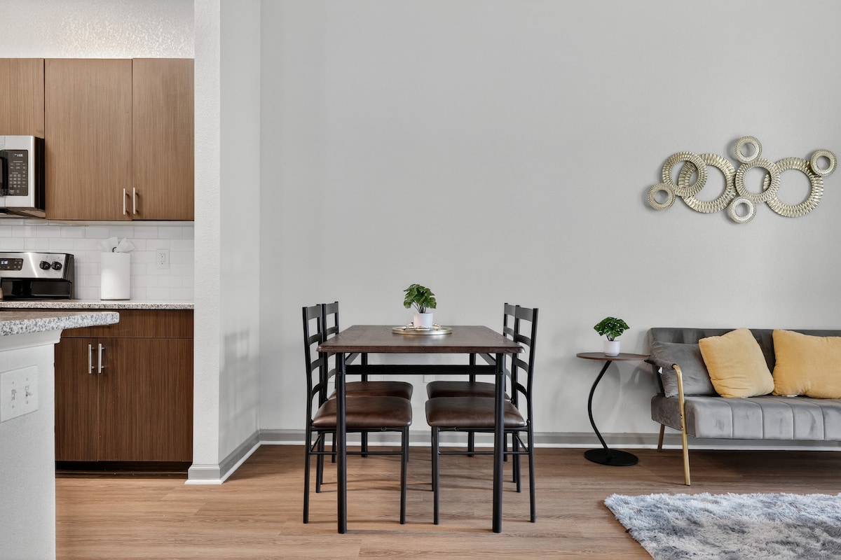 Cozy 1BR close to Medical Centers & Shopping - Apartments for Rent