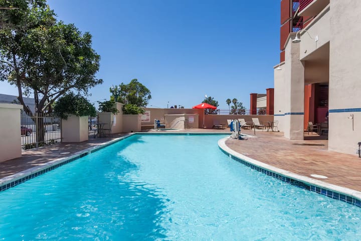 Near Seaport Village | Gym, Pool & Dining On-site - Coronado, CA