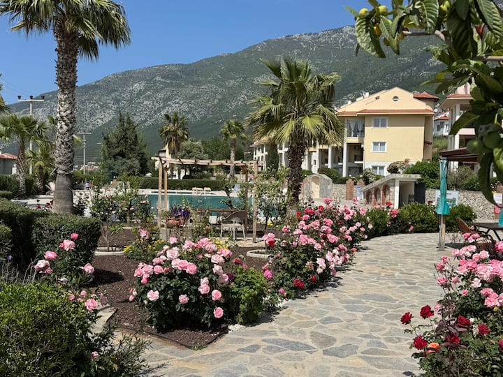 Tuzlu Sistem  Havuzlu Sitede üSt Dubleks 2+1 - Ölüdeniz