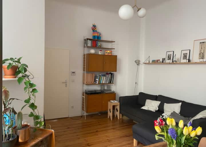 Beautiful Apartment In Neukölln - Berlín