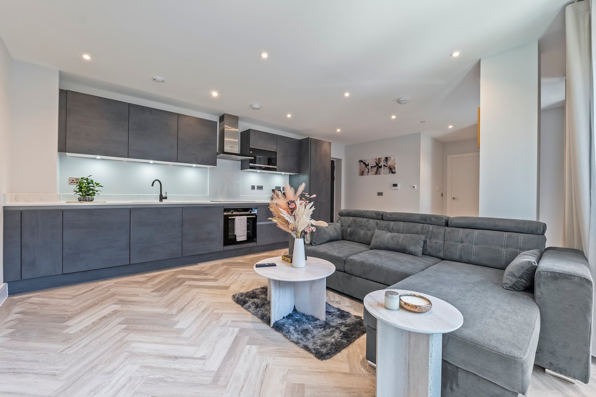 33 Pennel House
