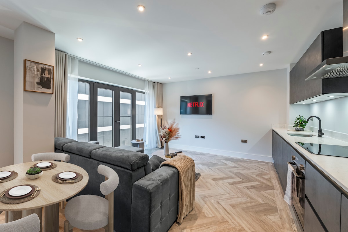 33 Pennel House
