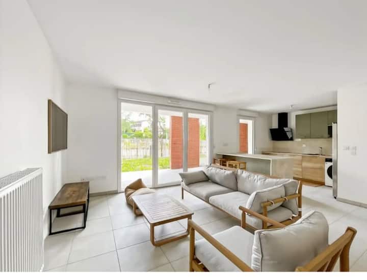 Superbe Appartement T4 Meublé En Rez-de-jardin - Balma