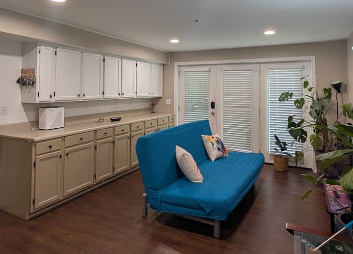 Modern Private Apt Near I‑75 • World Cup Vibes - Kennesaw, GA
