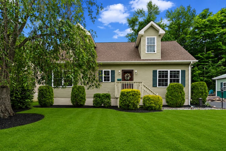 Cozy Retreat | Greenwood Lake Waterfront Escape - Greenwood Lake, NY
