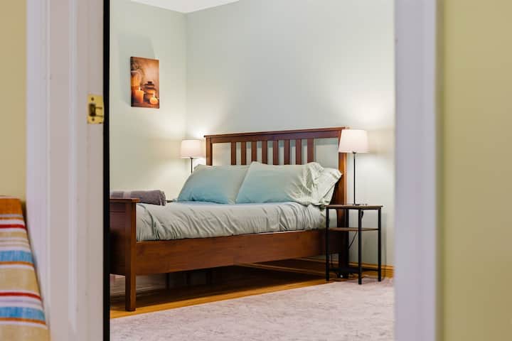 Main bedroom on lower level with en-suite bathroom