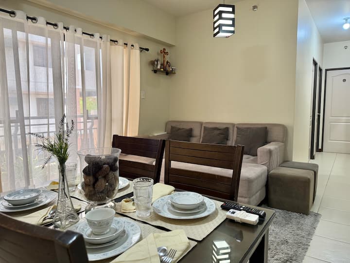 3br+free Parking Acacia Estates W/ Pool Court &Gym - Taytay