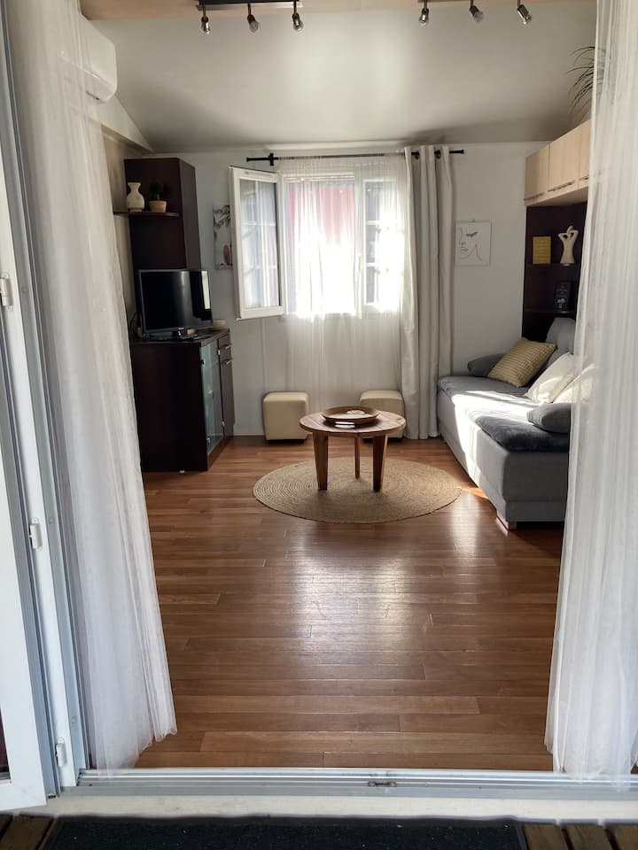 Notre Hébergement Se Situe Dans Un Endroit Calme - Lacanau