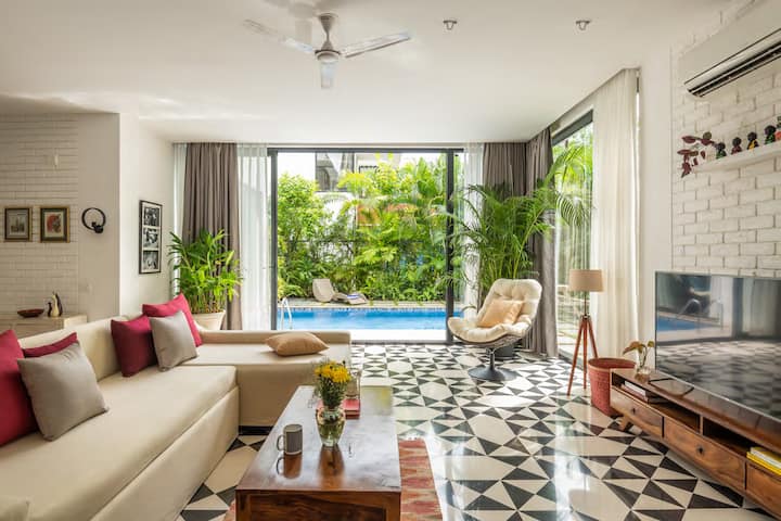 Living room image 1