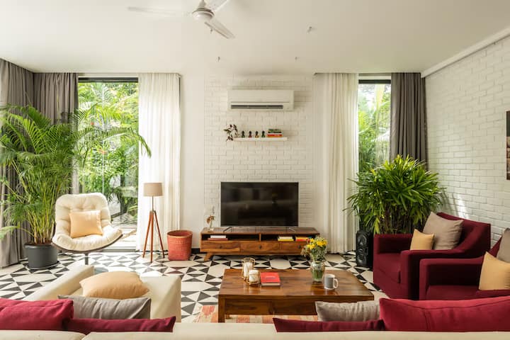 Living room image 8