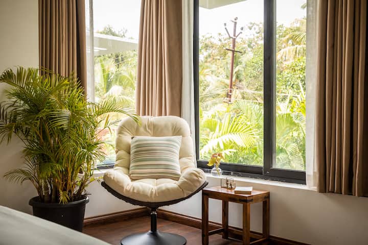Living room image 3