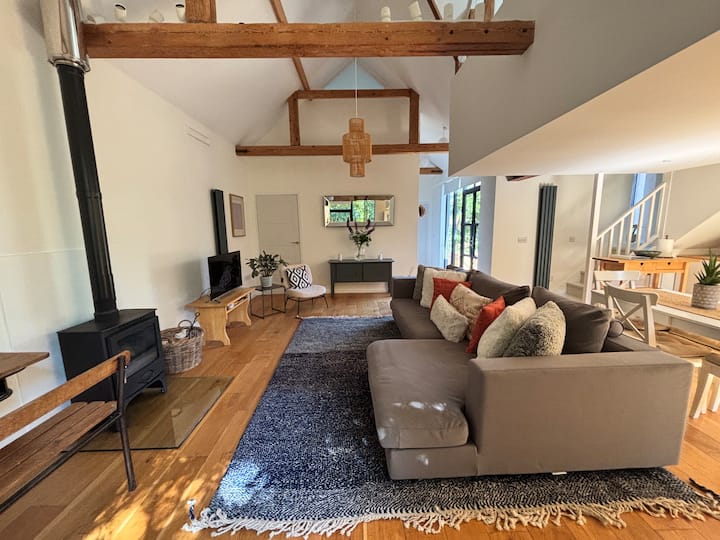 Beautiful Barn Conversion In Rural Suffolk - Suffolk