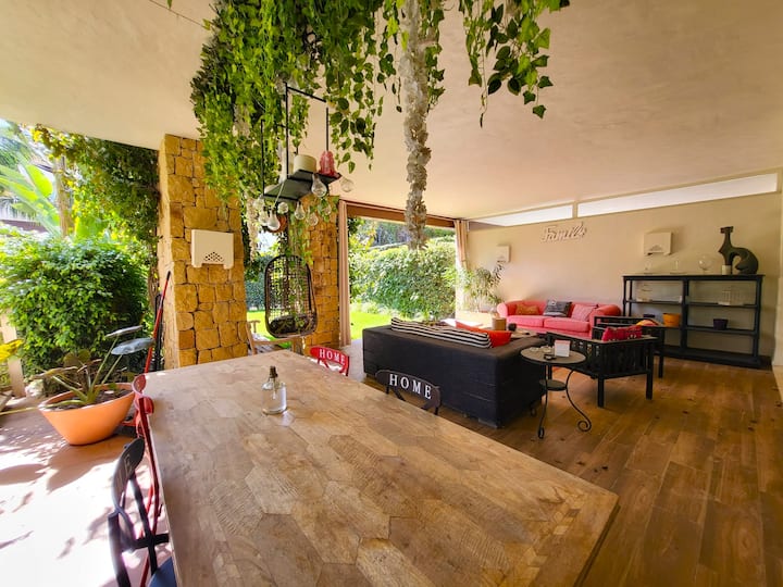 Estupendo Bajo Con Jardín En Marbella - 馬貝拉