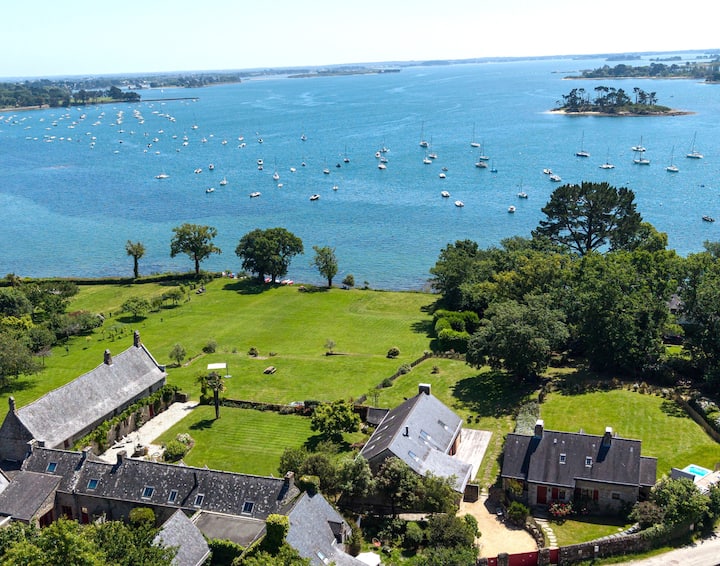 Manoir De Kerat  Domaine Pieds Dans Leau - Vannes