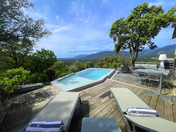 Ambre 2 - Piscine/proche Mer/vue 180°/wifi/clim - Porto-Vecchio