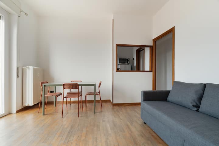 Guesthost - Comfy Balcony Flat Affori Mm3 - Sesto San Giovanni
