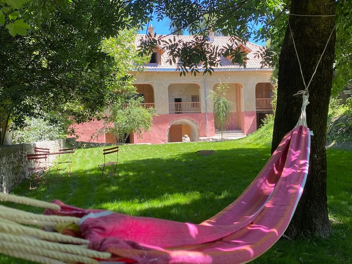 Hacienda Des ÉMéyères - Hébergement De Groupe 20 P - Gap