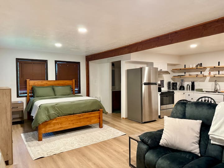 Cozy Sage Studio - Salem, OR