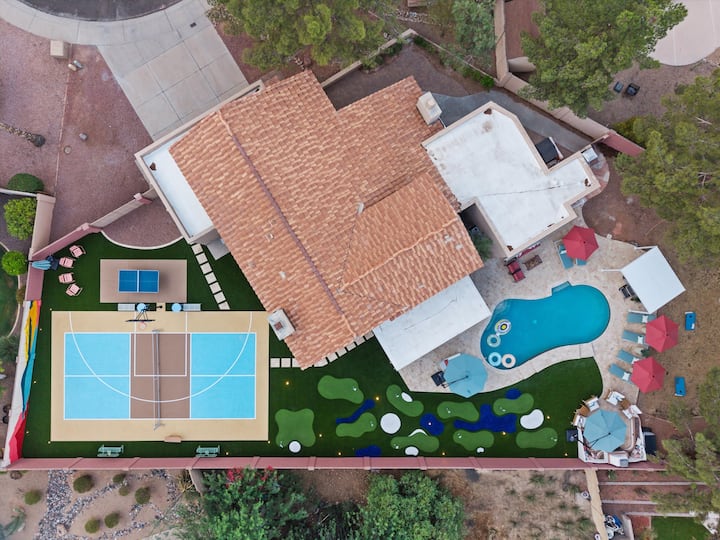Pickleball, Pool, Putt-Putt in Paradise Valley - Arizona