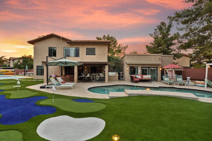 Pickleball, Pool, Putt-Putt in Paradise Valley - Arizona