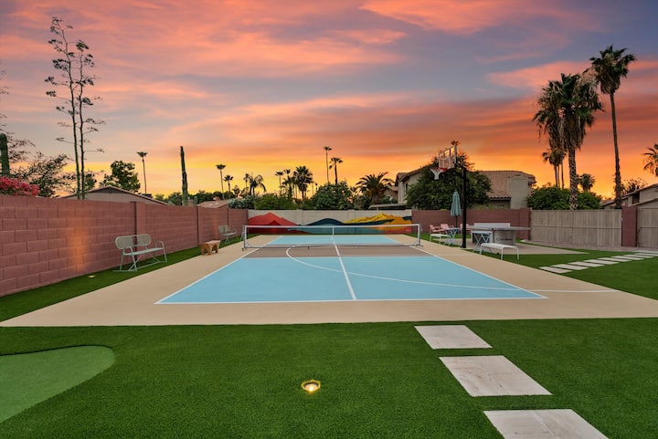 Pickleball, Pool, Putt-Putt in Paradise Valley - Arizona
