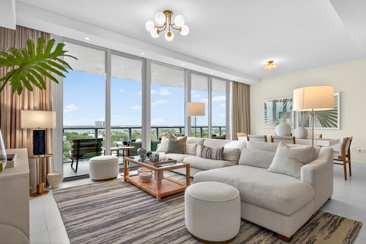 Amrit Luxury Beach Resort 2br 2ba Condo - Riviera Beach, FL