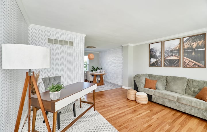 The Executive Stay At 4br Designer Home - Alton, IL