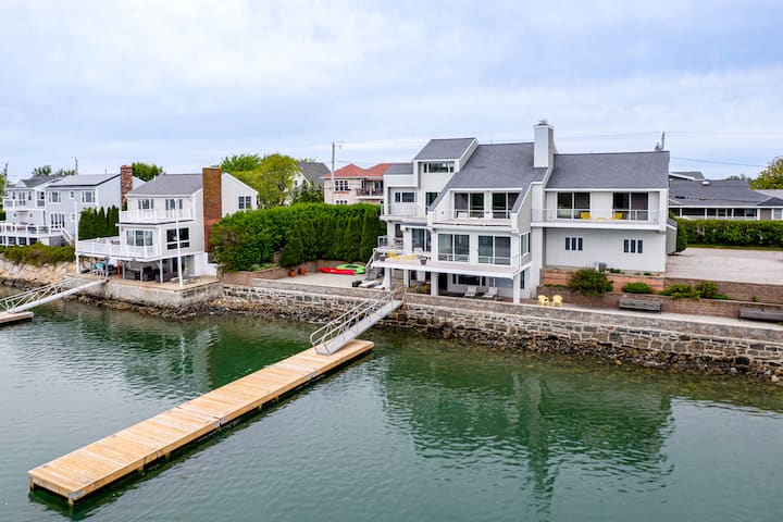Stunning Bayside Home W/ Apartment, Near Nantasket - Hull, MA