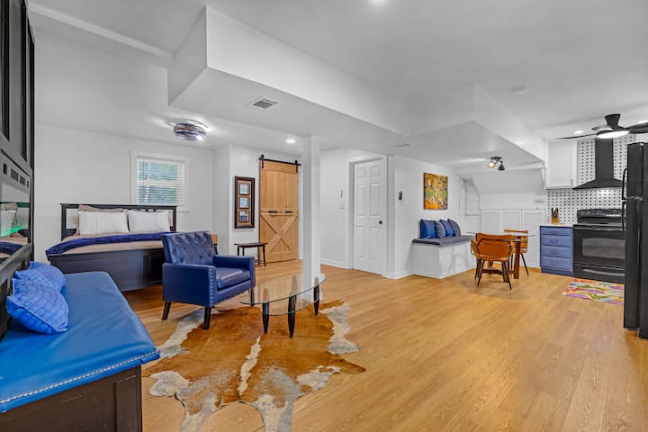 Newly Renovated Furnished 1bd Studio - Union City, GA