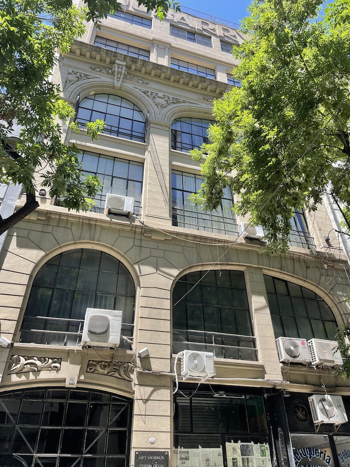 Loft De Categoria En Edifio Dubarry Arte Recoleta - Recoleta