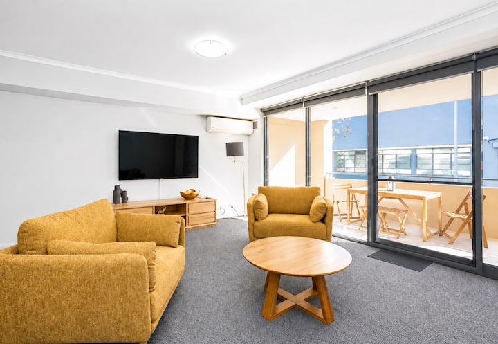 Luxury West End Retreat Walk To Bathers Beach - フリマントル