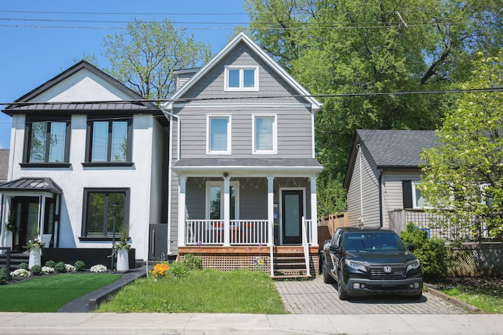 Cozy 1br Basement Suite W/parking Near Go - Hamilton