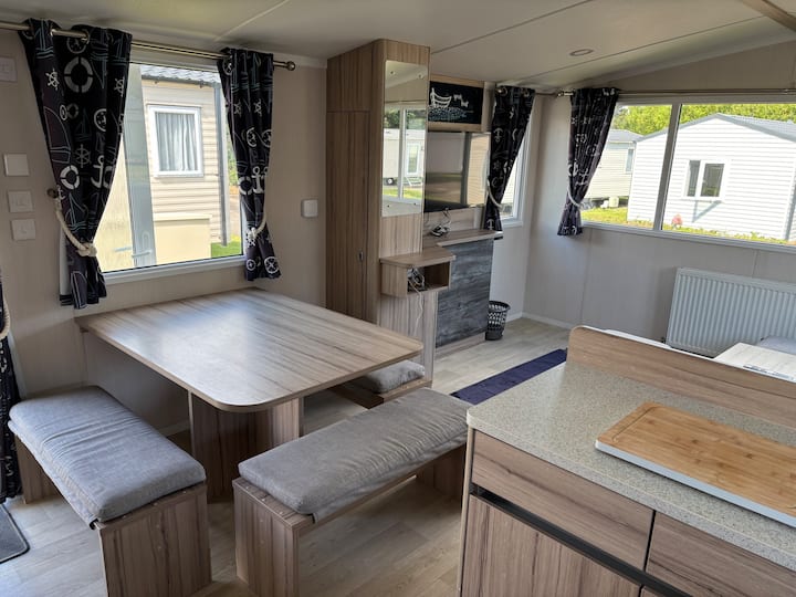 3 Beds 007 Holiday Home - North Berwick