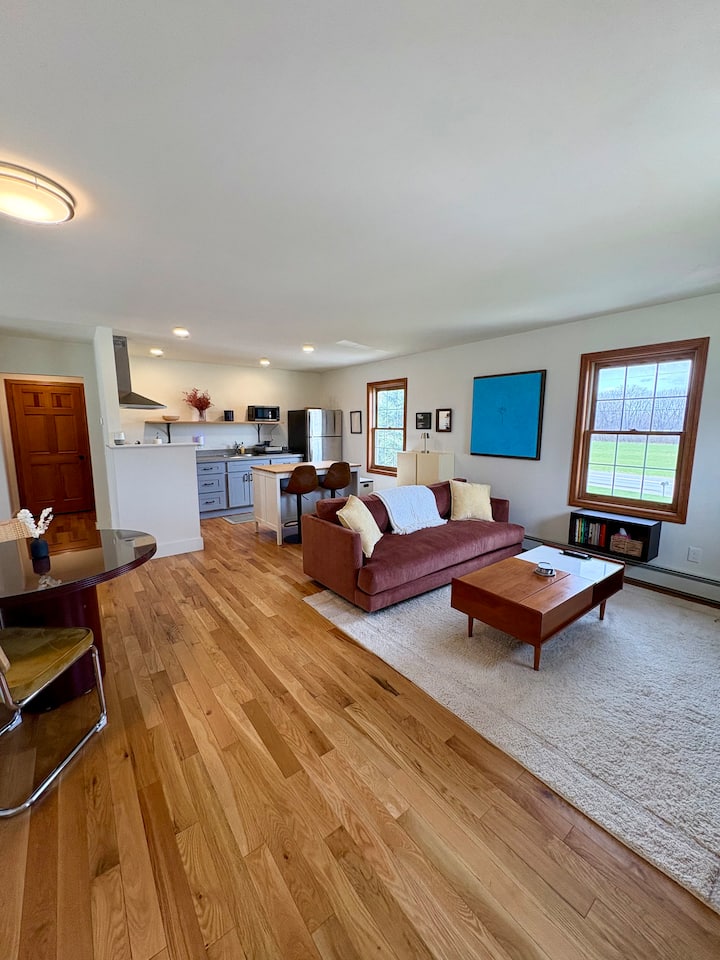The Spear Street Studio - Peaceful Vermont Retreat - Burlington, VT
