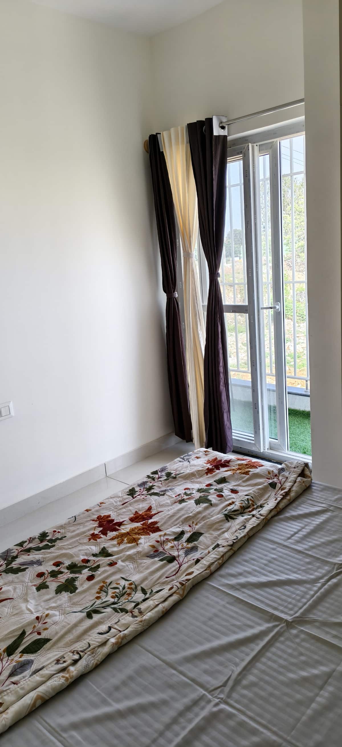 Bedroom 1 image 1