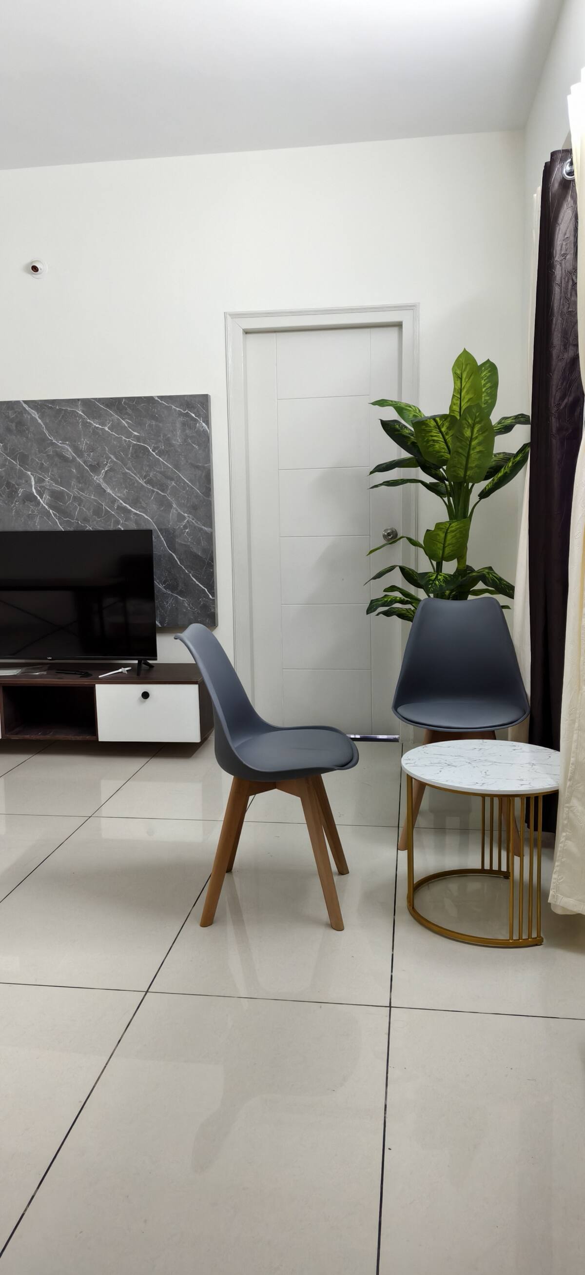 Living room image 2
