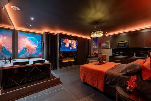 Top Airbnb: Unique suite for curious adults in Rouen