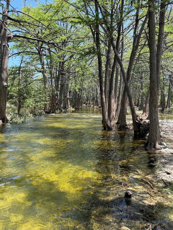 Stevie Rose River Cabin # 7 - Leakey, TX
