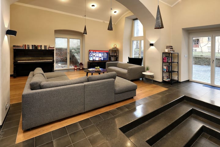 Bakery Factory 200m2 Loft 3 Bdr & 3bth With Sauna - Praga