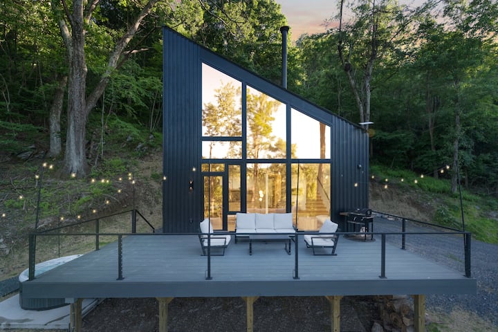The đEnhaus | Modern Mountain Getaway - Stanley, VA