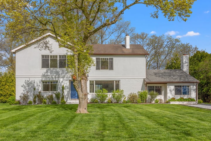 5-bedroom Beach Retreat - Stamford, CT