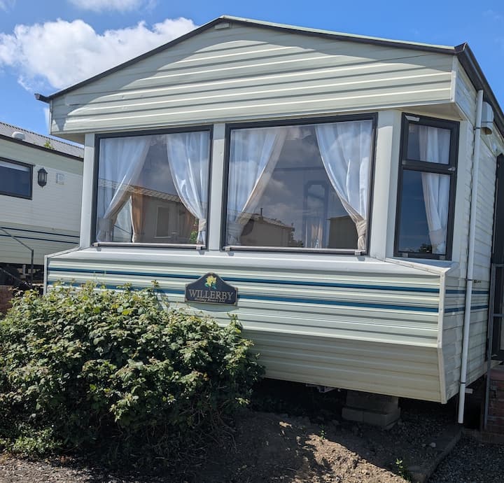 Caravan 68
The Vale
Fishguard Holiday Park - Fishguard