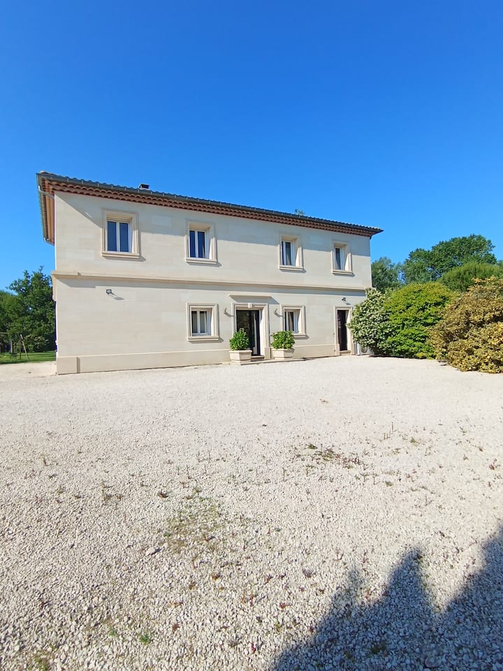 Bastide Neuve En Pierre De Taille Avec Piscine - Pont-Saint-Esprit