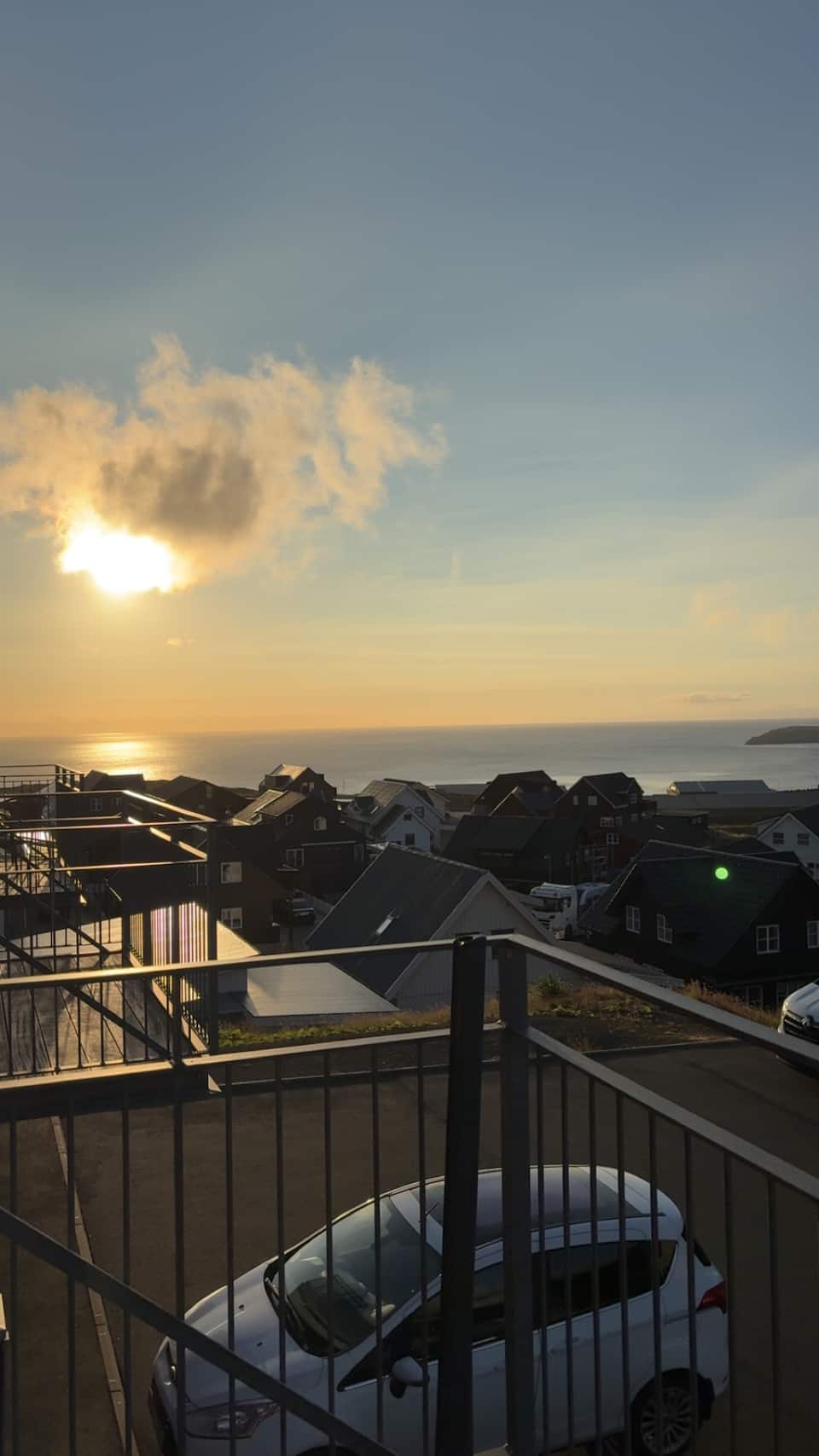Modern apartment with ocean views in Hoyvík — photo 1