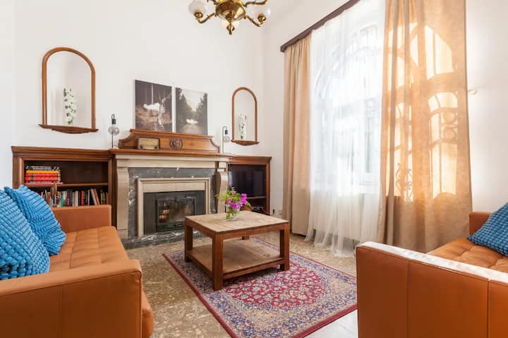 Mediterranean Family Villa Near Barcelona · Pool - Mataró