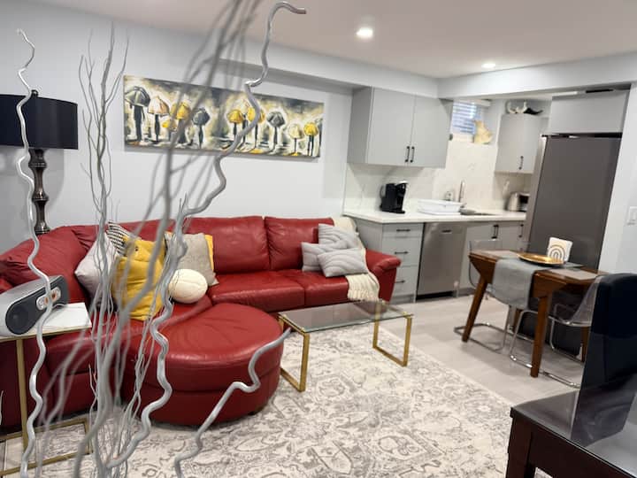 Parkview - A Cozy Gem - Mississauga