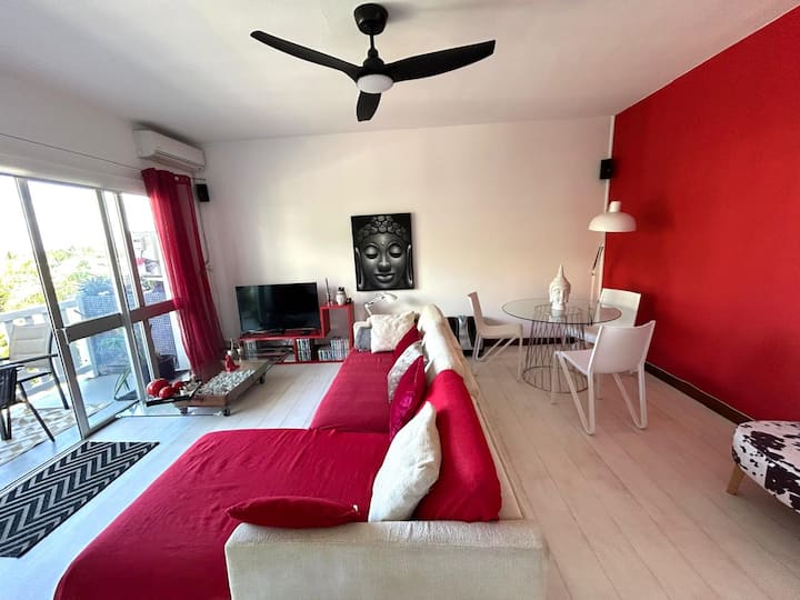 Grand F2 Lumineux Avec Terrasse – Sainte‑marie - Nouméa