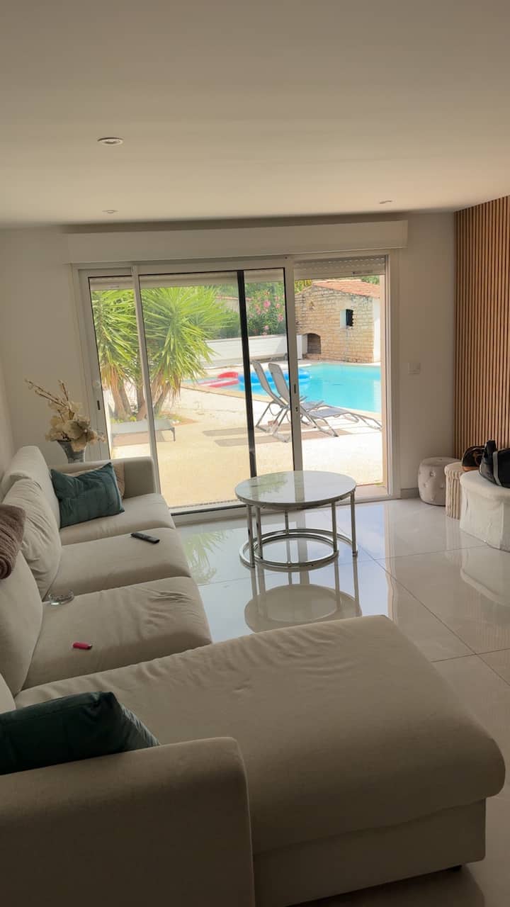 Maison Avec Piscine Privée Et Jardin - Marseille